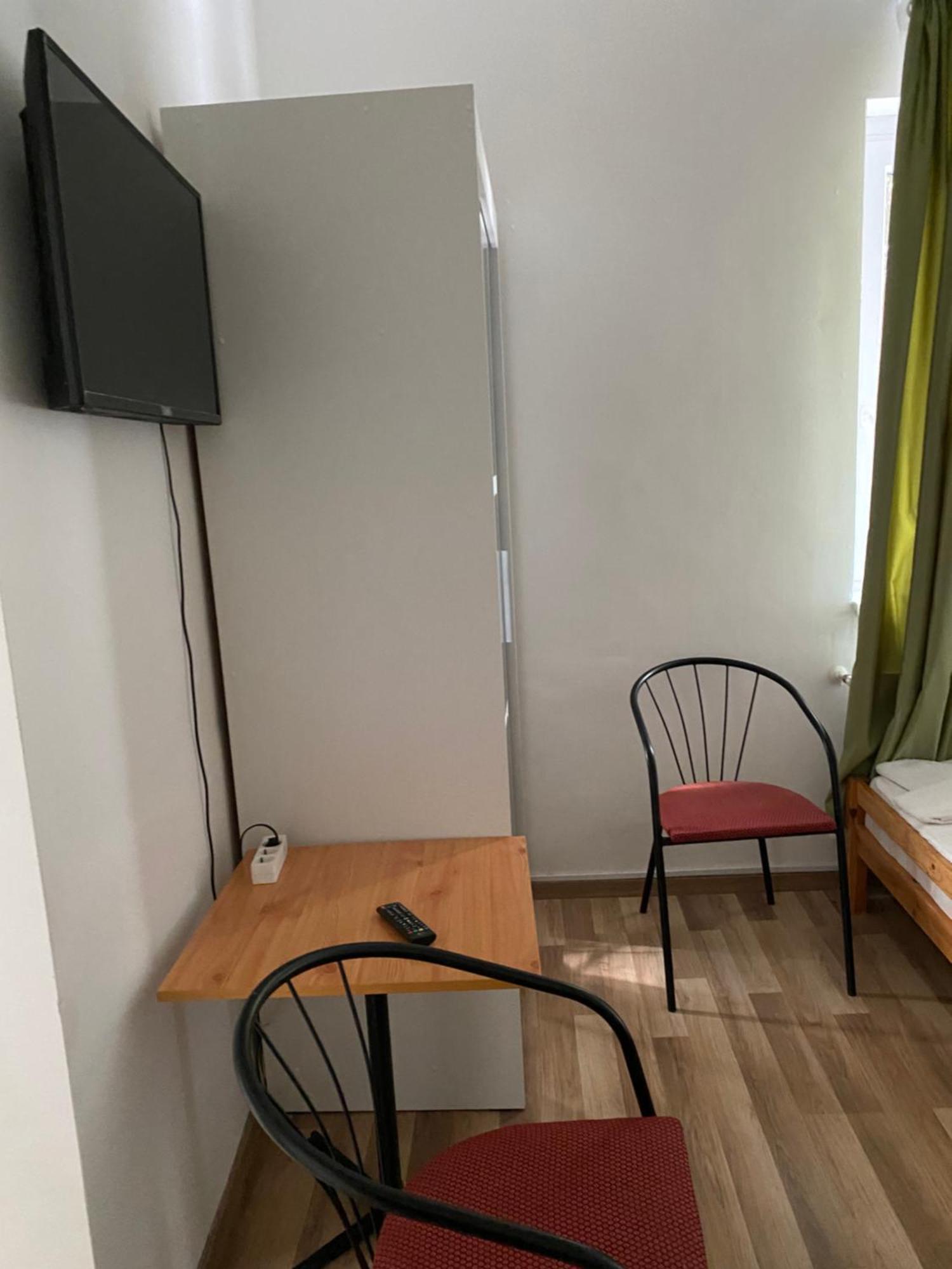 Platanus Panzió Zamárdi Acomodação com café da manhã Exterior foto